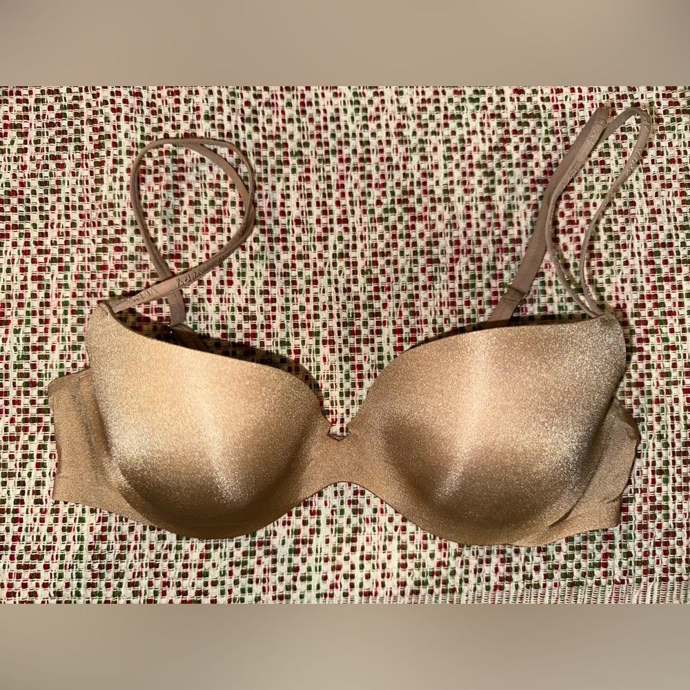 VICTORIAS SECRET Very Sexy Shimmer PADDED DEMI Bra 36B Mint Condition